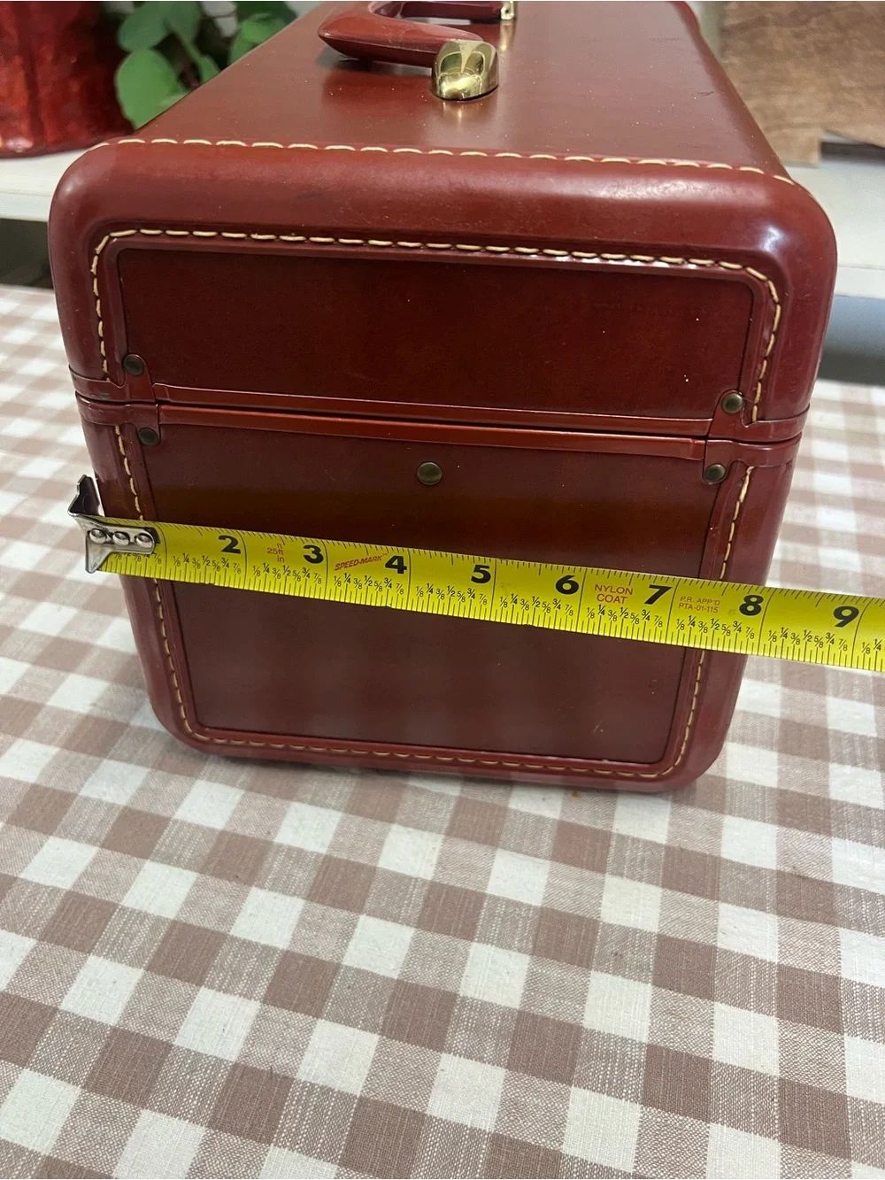 Vintage samsonite traincase brown luggage with key and tray makeup granny core